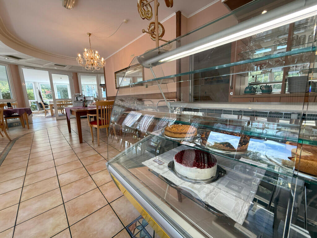 seniorenpalais-dillingen-cafe-06