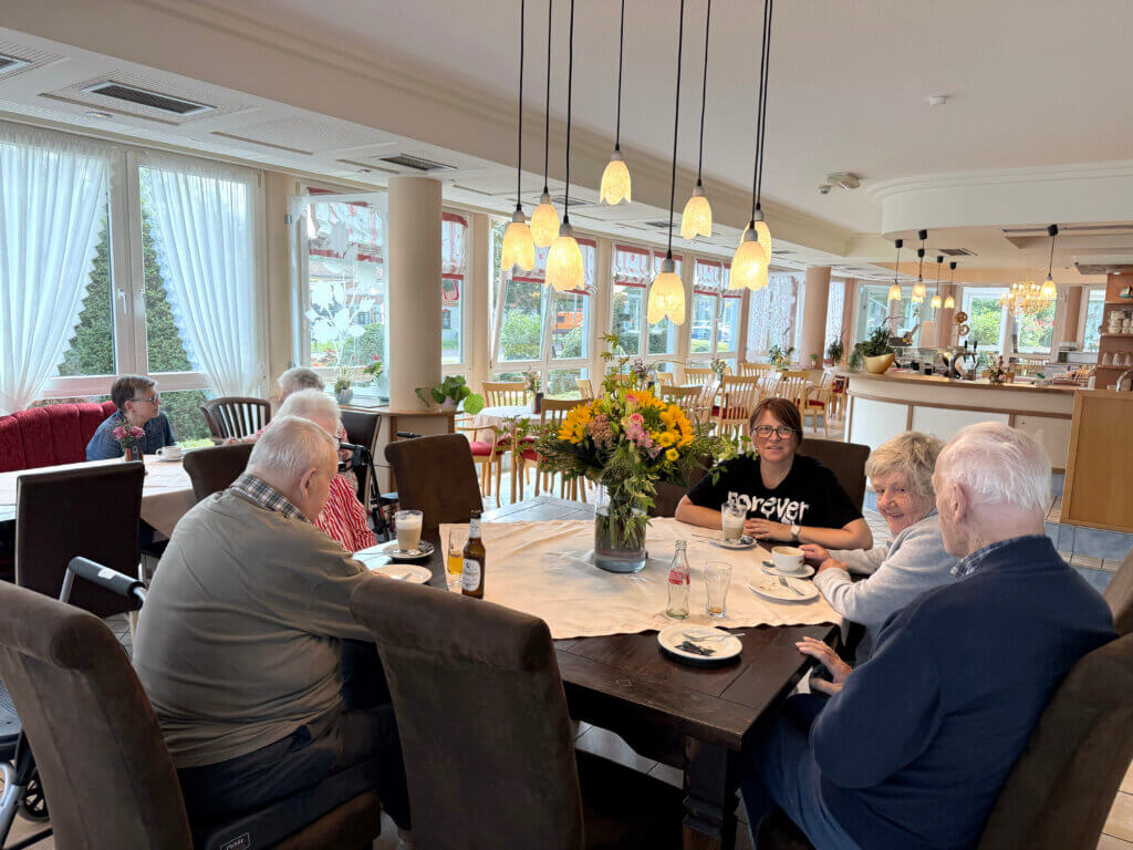 seniorenpalais-dillingen-cafe-08